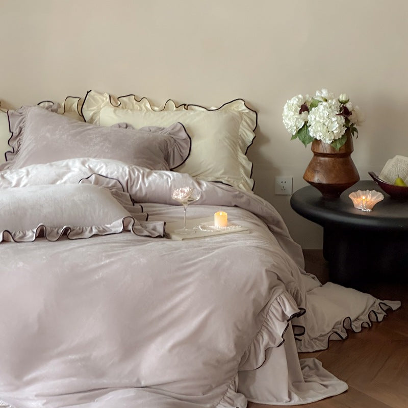 Ruffled Velvet Duvet Cover Set with Contrasting Piped Edge