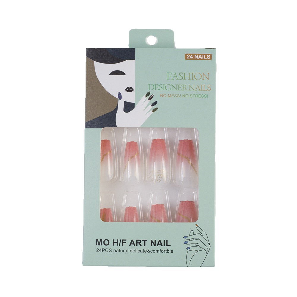 Nail art in an elegant gradient with gold accents Stornfield