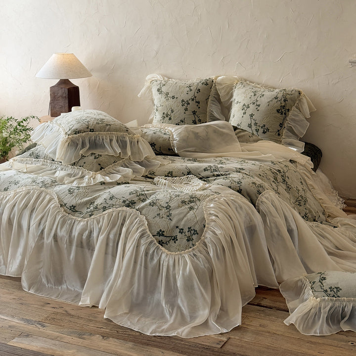 Romantic Ruffled Bedding Set with Organza Ruffle and Floral Jacquard Weaving