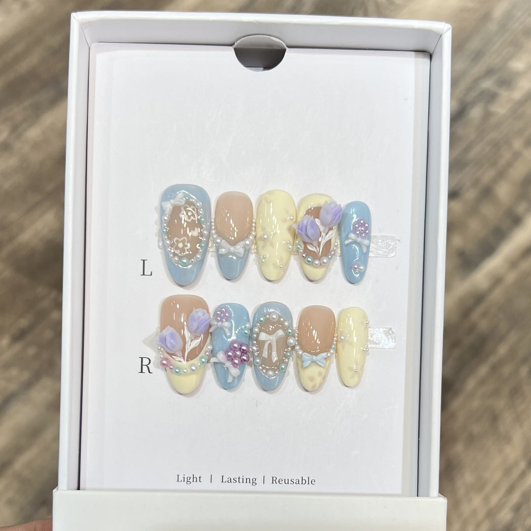 Decorative Floral Stiletto Press-On Nail Set Stornfield