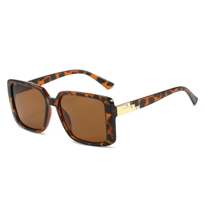Women's fashionable square sunglasses with trendy details Stornfield