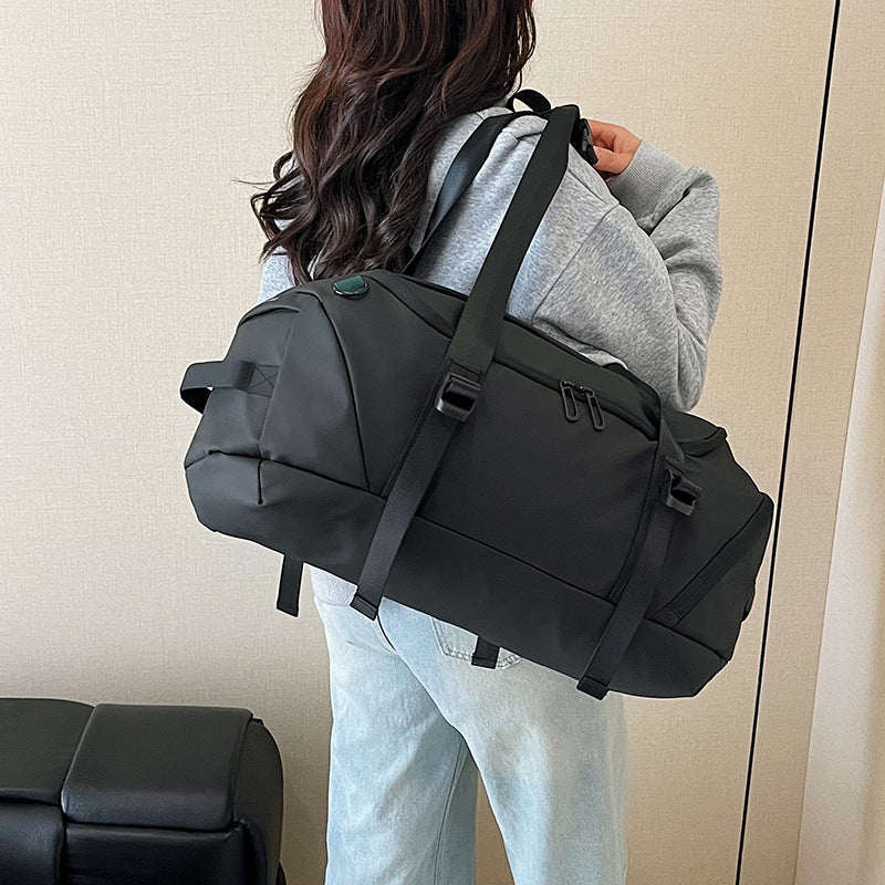 Sporty duffel bag with adjustable carrying system for active lifestyles Stornfield
