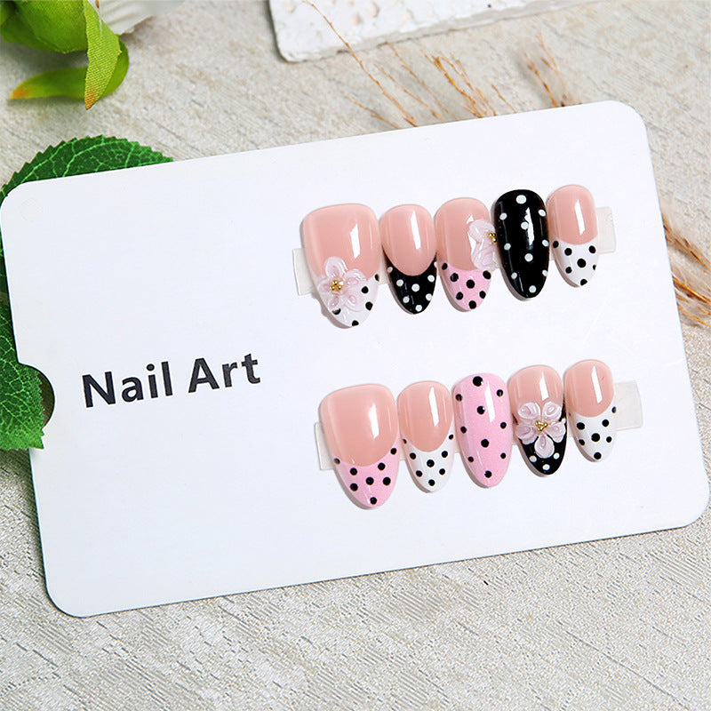 Artful nail tips in elegant design Stornfield