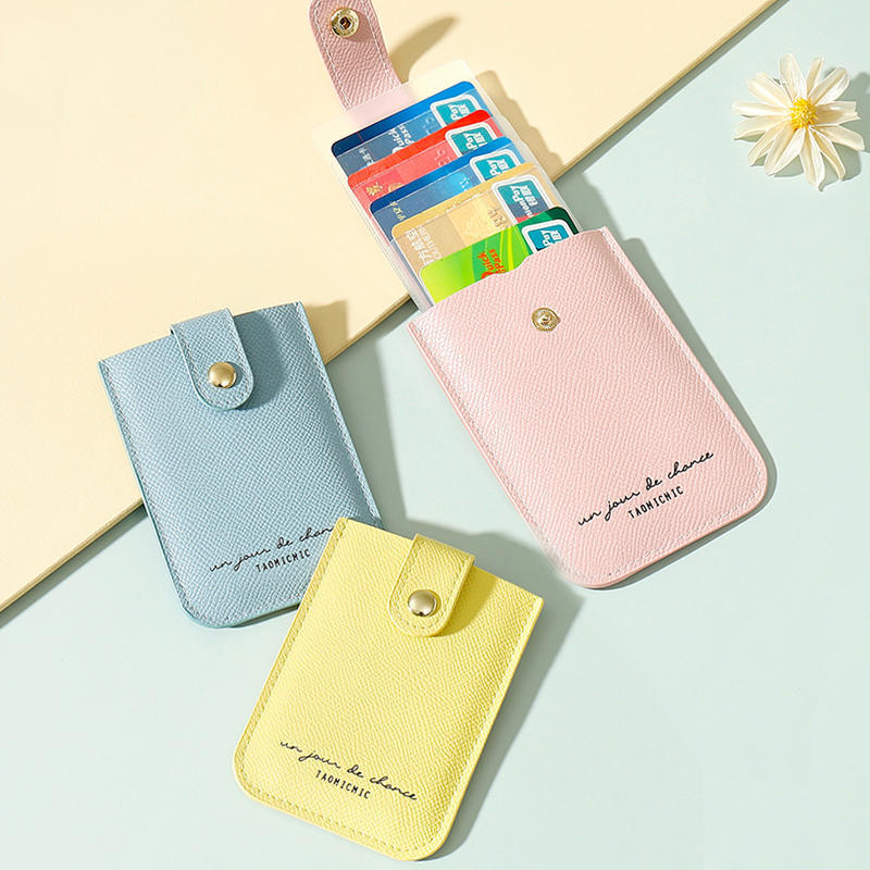 Elegant Leather Card Holder Stornfield