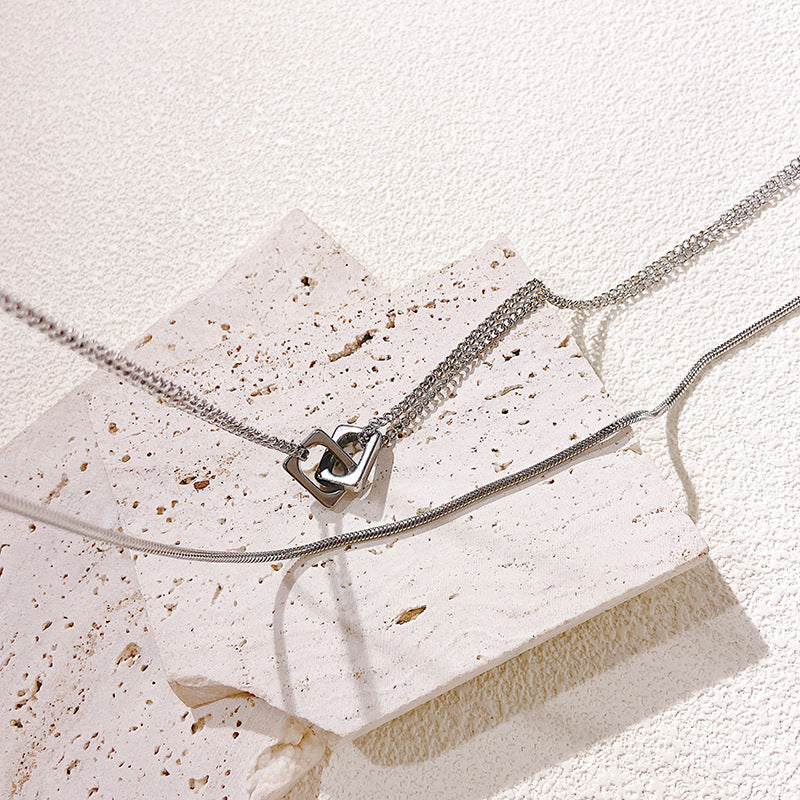 Fashionable chain glasses holder Stornfield