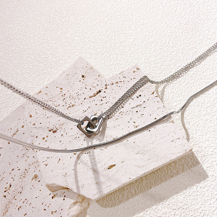 Fashionable chain glasses holder Stornfield