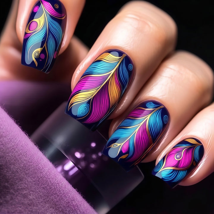 Artificial nails with colorful feather design Stornfield
