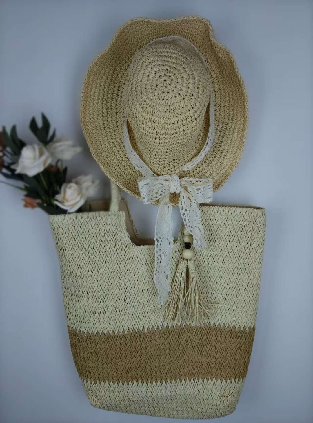 More elegant and stylish straw hat with lace band Stornfield