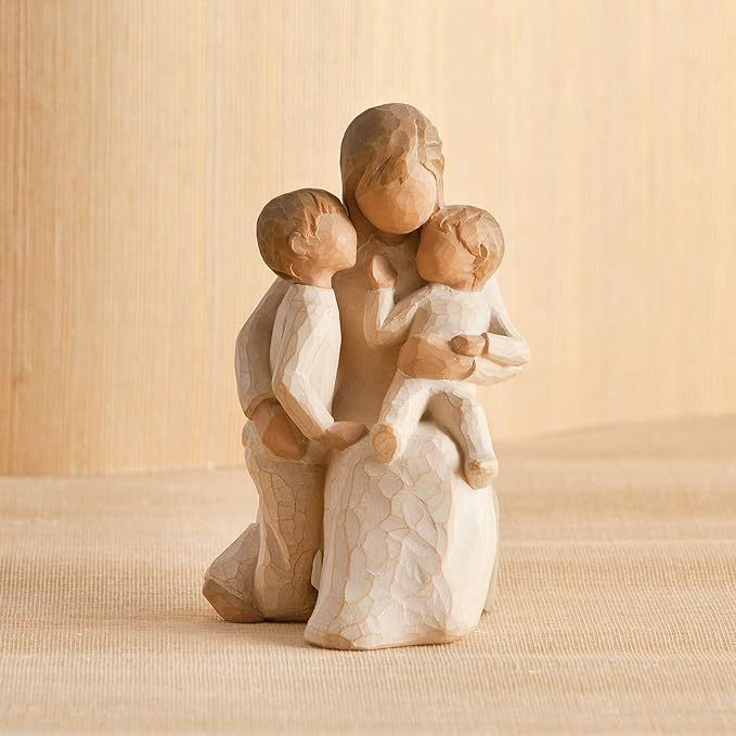 Emotional Family Bond Figurine Stornfield