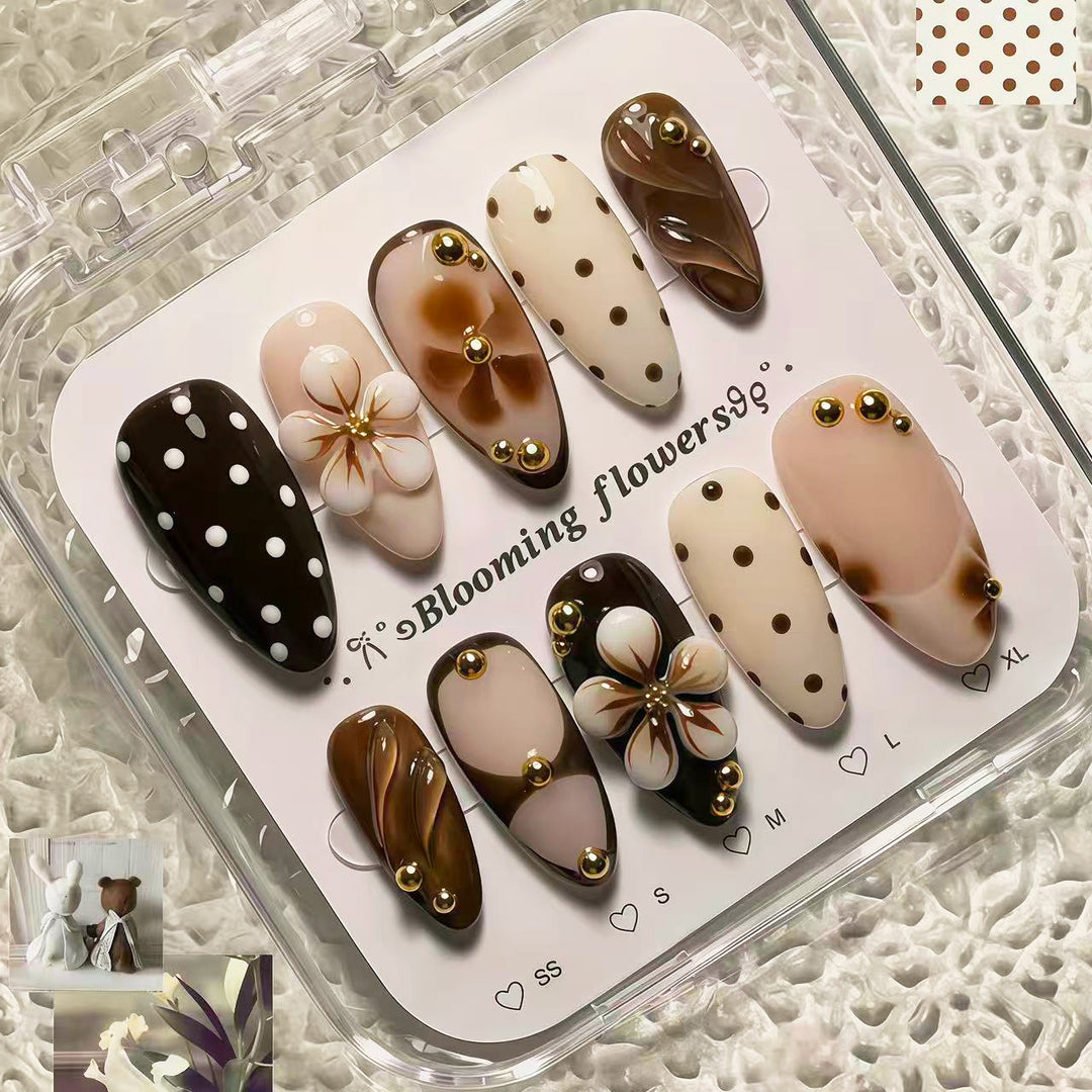Floral Design Press-On Nail Art Stornfield