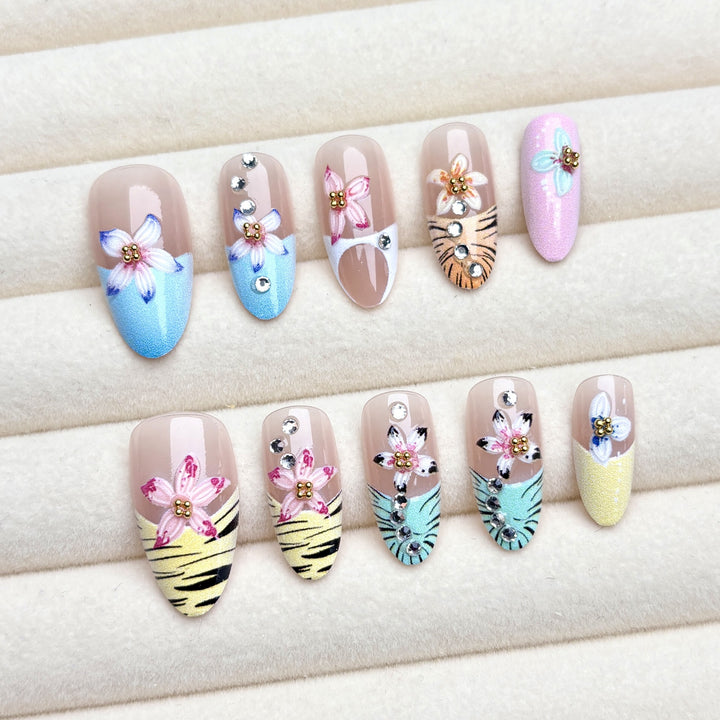 Decorative Floral-Themed Press-On Nail Art Set
