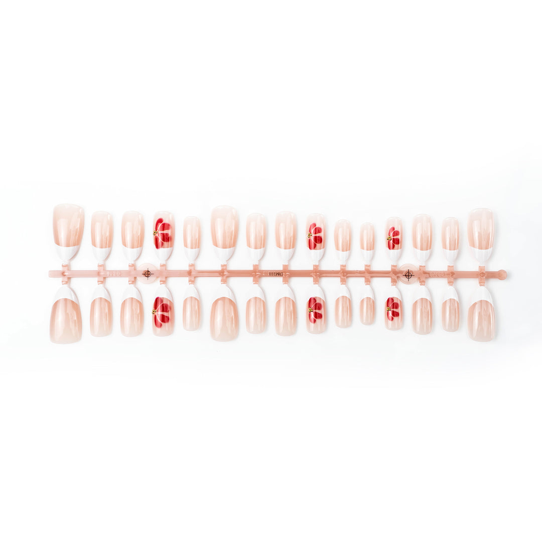 Elegant Floral Accent Press-On Nail Art Stornfield