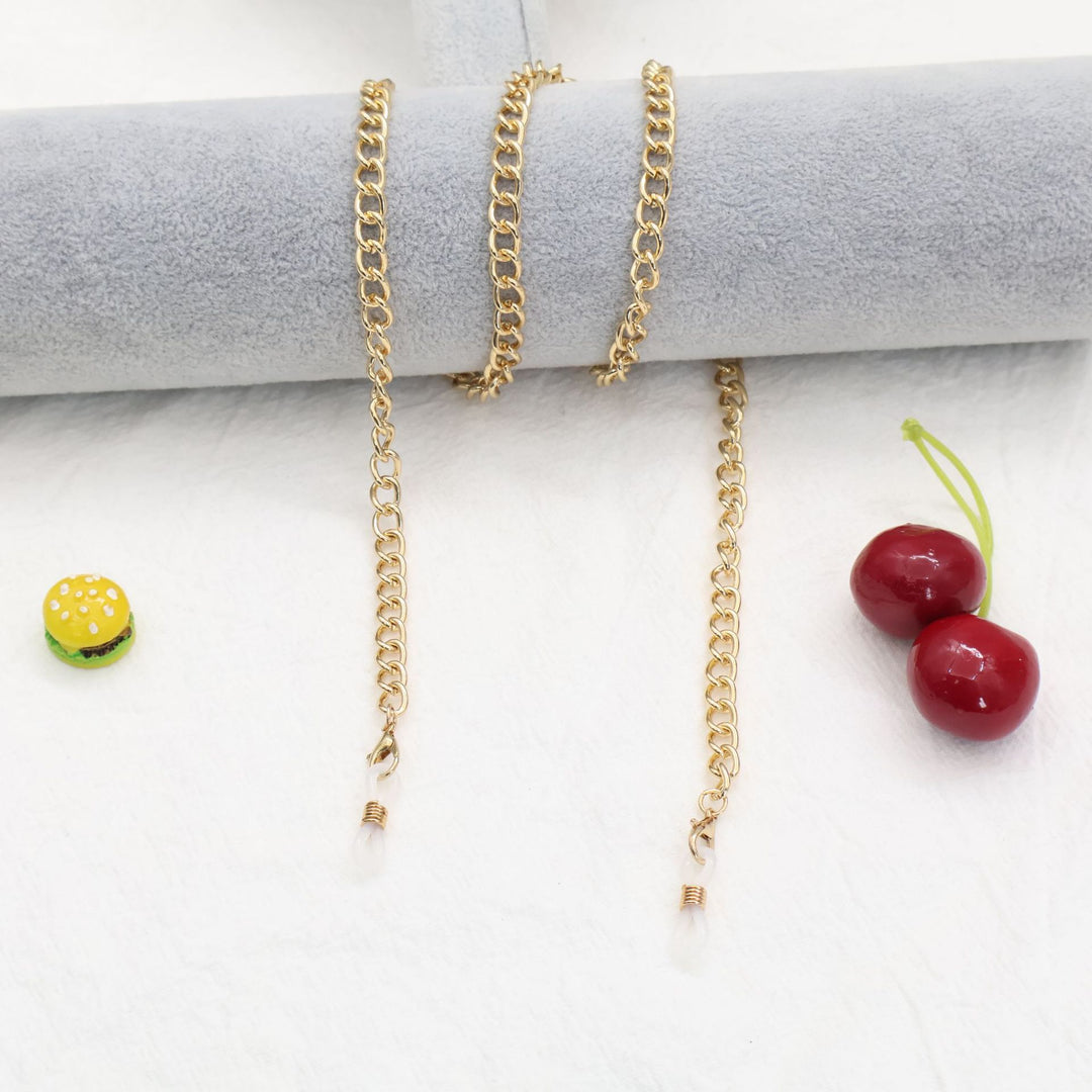 Modern Chain Eyewear Holder Stornfield