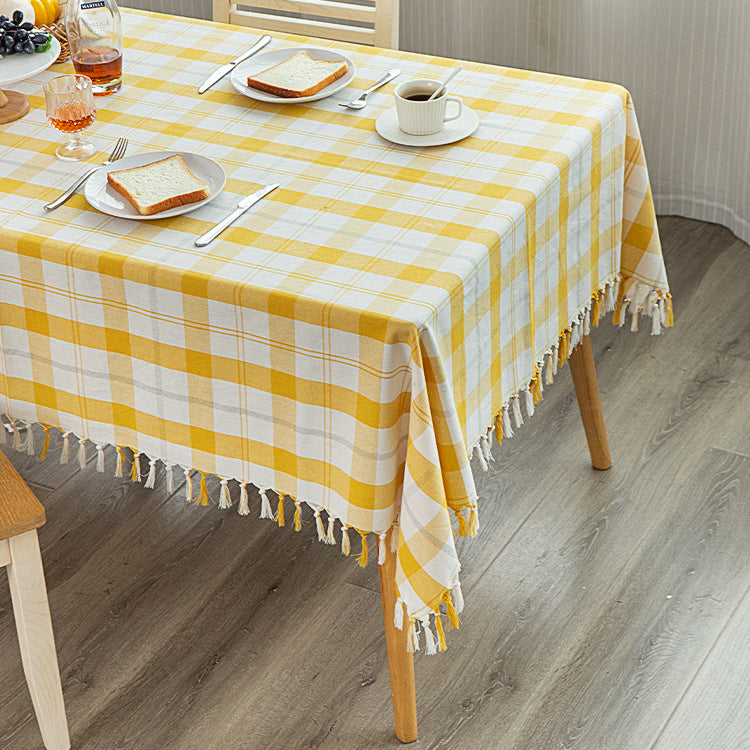 Rectangular checked cotton tablecloth with decorative fringes and light linen finish Stornfield