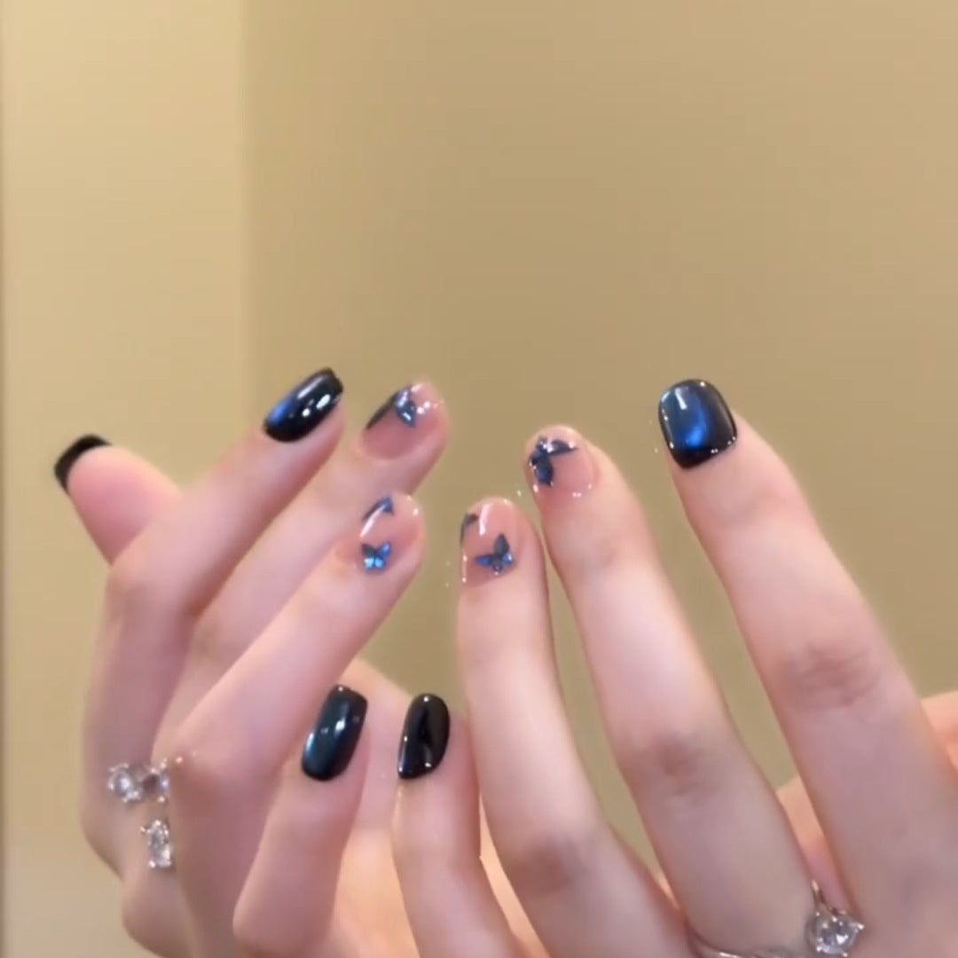 Artificial Nail Art with Glitter and Flower Designs Stornfield
