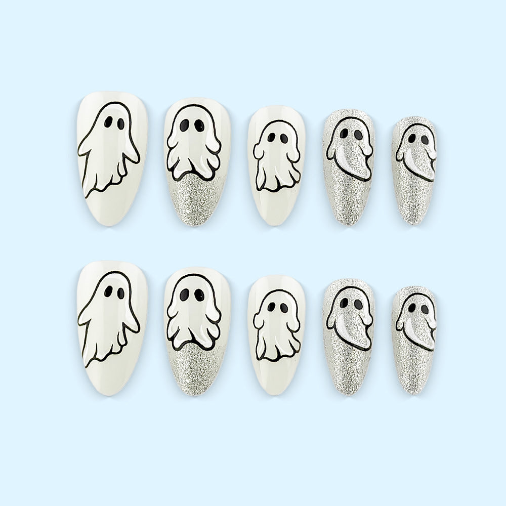Artificial nails with cute ghost motif Stornfield
