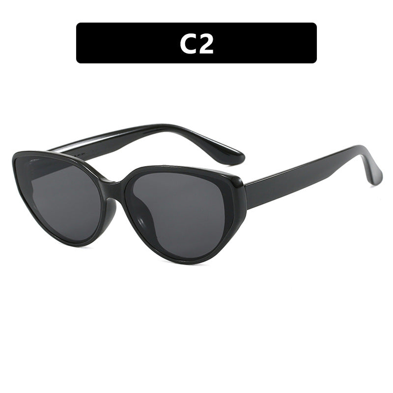 Ladies Cat-Eye Sunglasses with fashionable tortoiseshell pattern and UV protection Stornfield