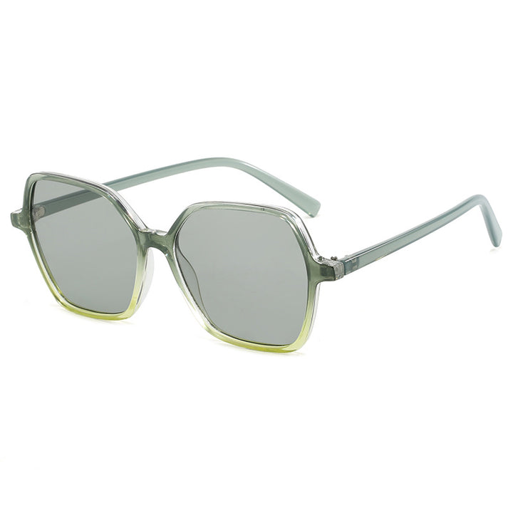 Women's oversized sunglasses in fascinating design Stornfield