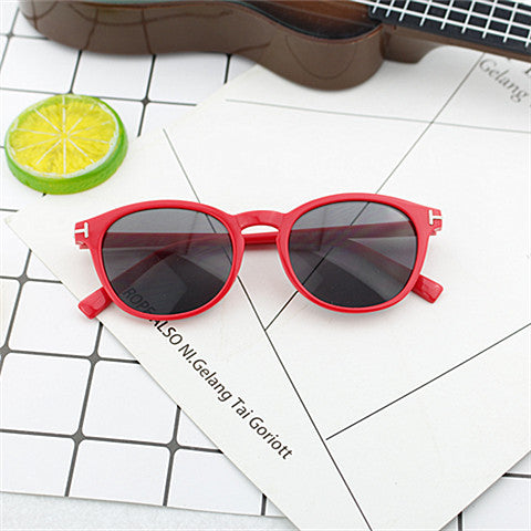 Women fashion sunglasses with elegant, round design Stornfield