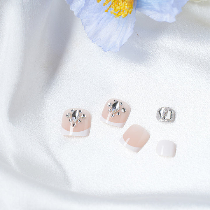 Elegant 3D Nail Art Tips Stornfield