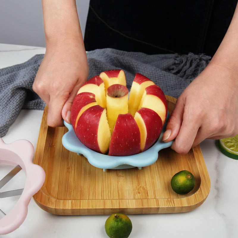 Multifunctional fruit cutter with flower shape Stornfield