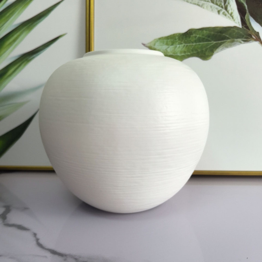 Elegant Textured Ceramic Vase Stornfeild
