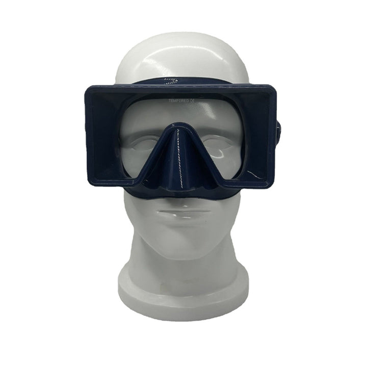 Diving mask with maximum field of view and comfortable silicone rim Stornfield