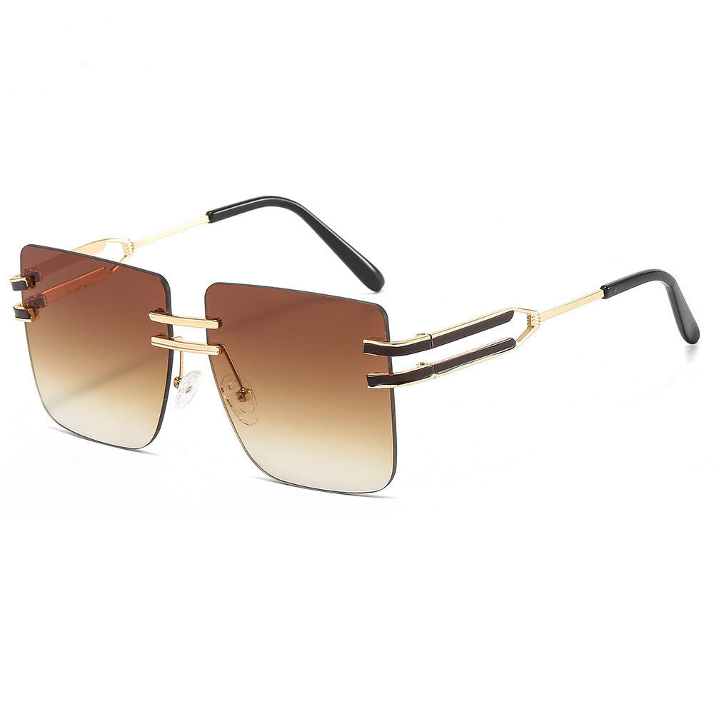 women's fashionable sunglasses with extravagant frame and delicate accents Stornfield