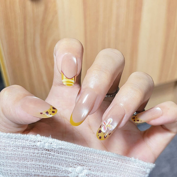 Decorative Press-On Nail Set Stornfield