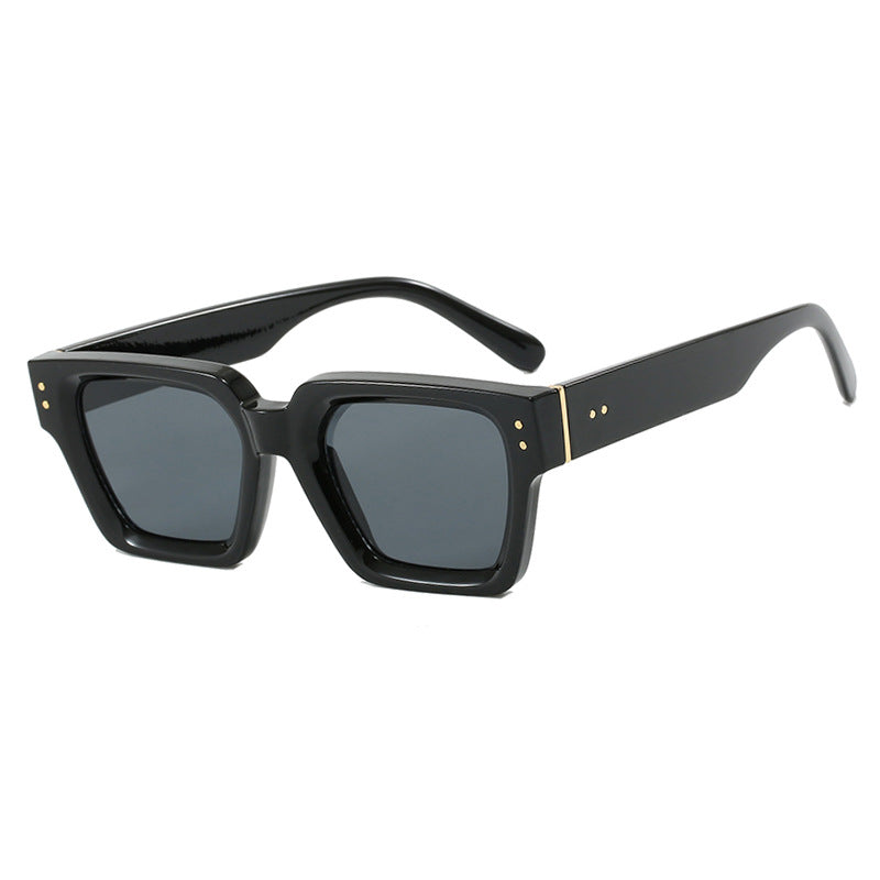 Women's trendy sunglasses in elegant oversized design Stornfield