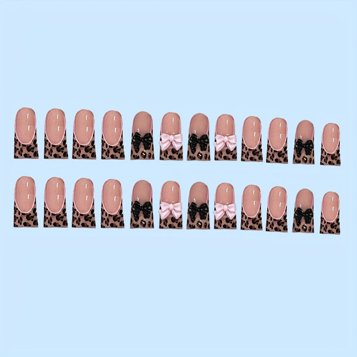 Decorative Leopard Print Press-On Nail Set Stornfield
