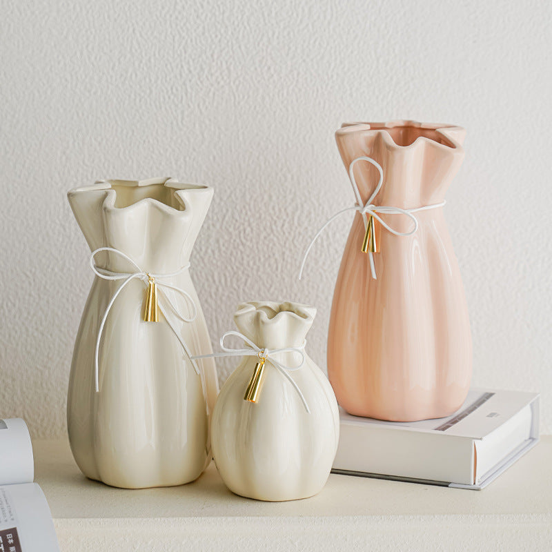 Artistic ceramic vase with decorative bow decoration Stornfield