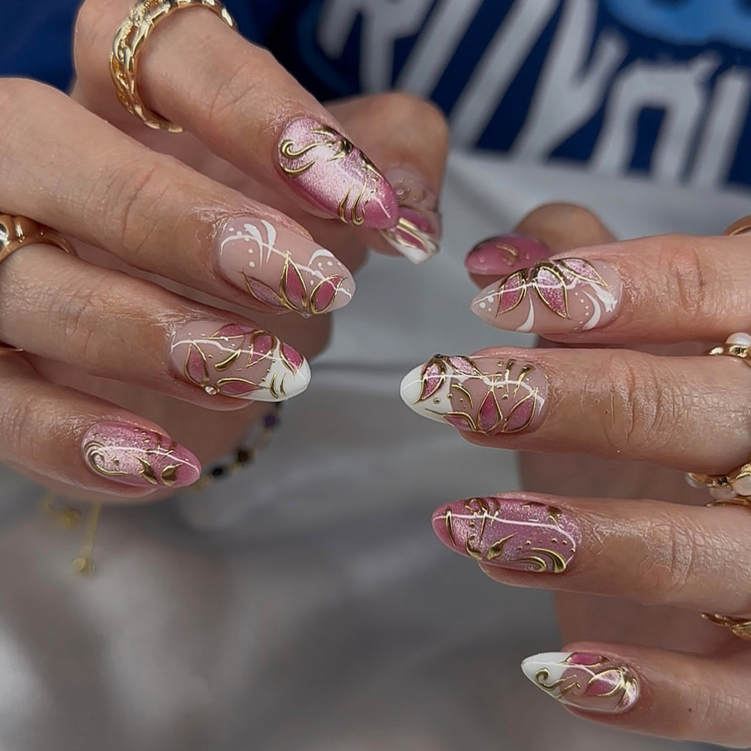 Artistic Golden Floral Press-On Nail Art Stornfield