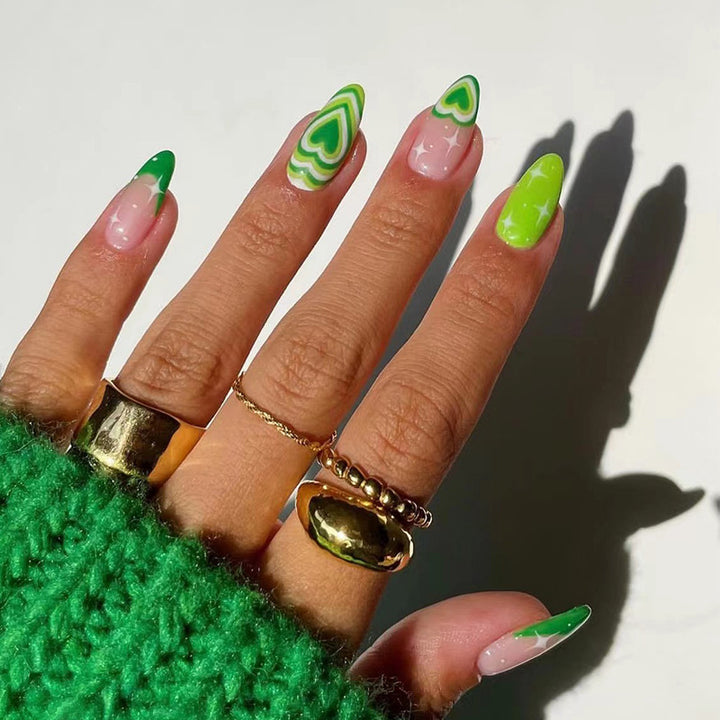 Trendy Nail Art in Modern Unicorn Design Stornfield