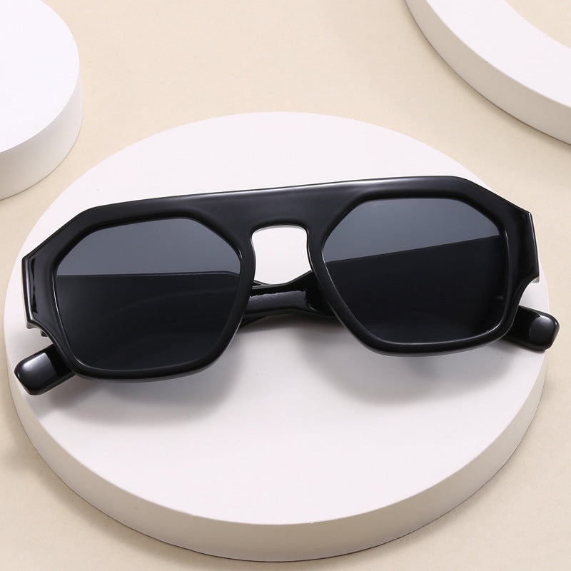 Ladies fashionable geometric sunglasses Stornfield