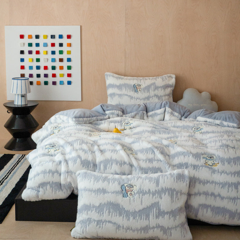 Plush Microfleece Duvet Cover Bedding Set with Embroidered Astronaut Accents