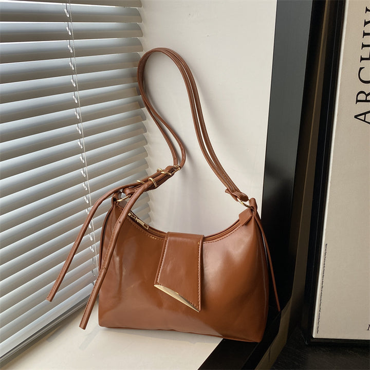 Luxurious Patent Leather Shoulder Bag Stornfield