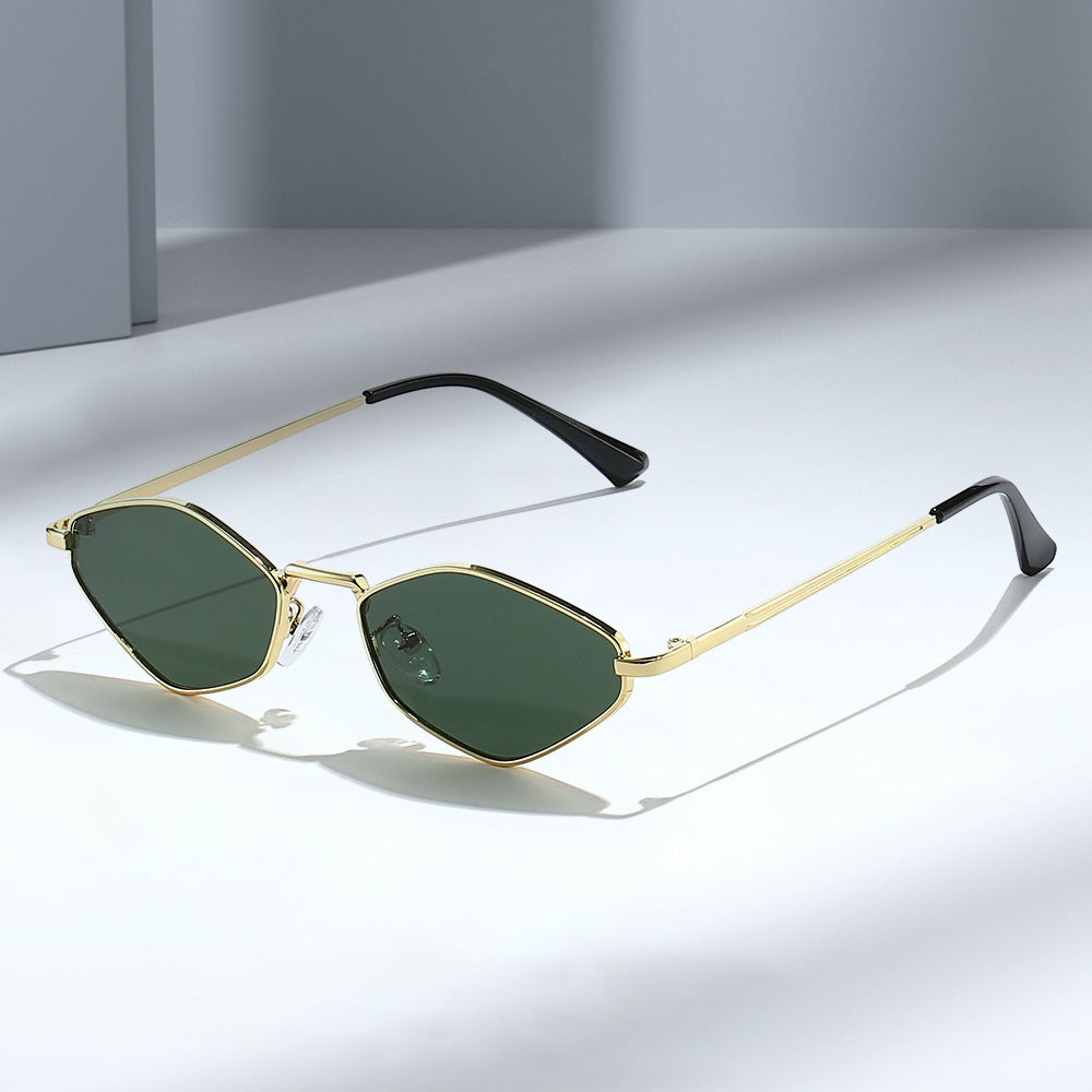 Women’s Fashion Sunglasses in Futuristic Design Stornfield