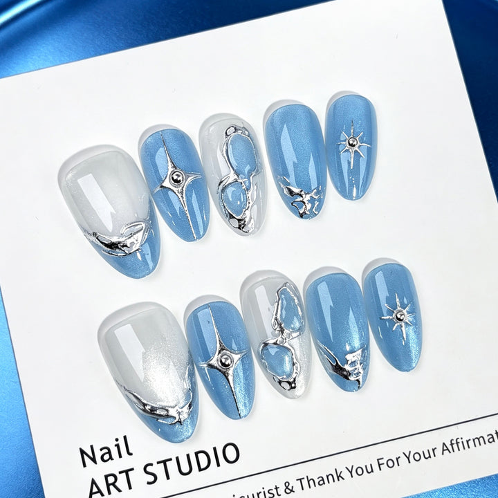 Artistic Press-On Nail Set with Metallic Accents