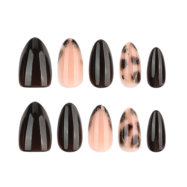 Artificial nail art with elegant accents Stornfield