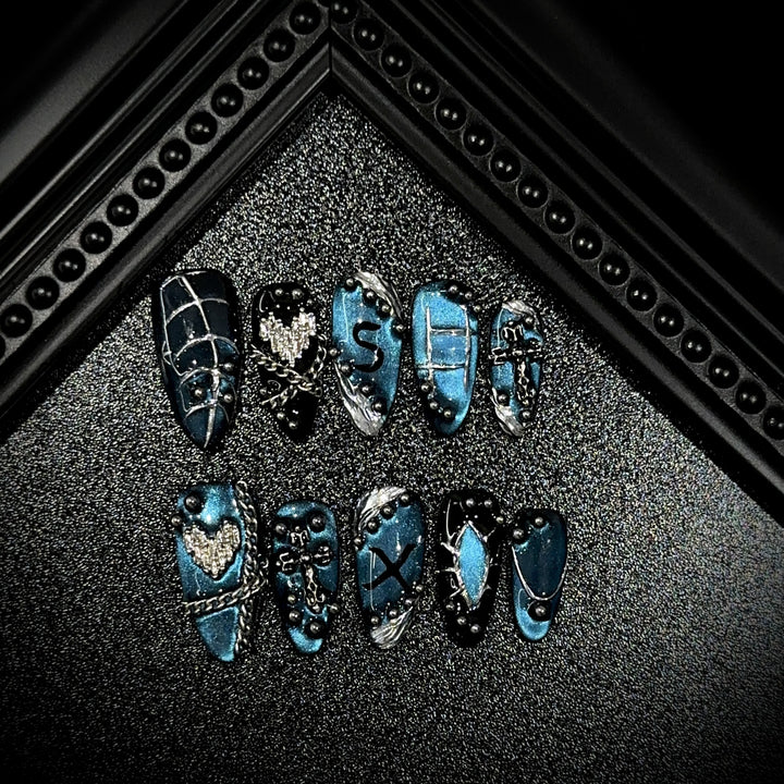 Artistic Themed Press-On Nail Collection