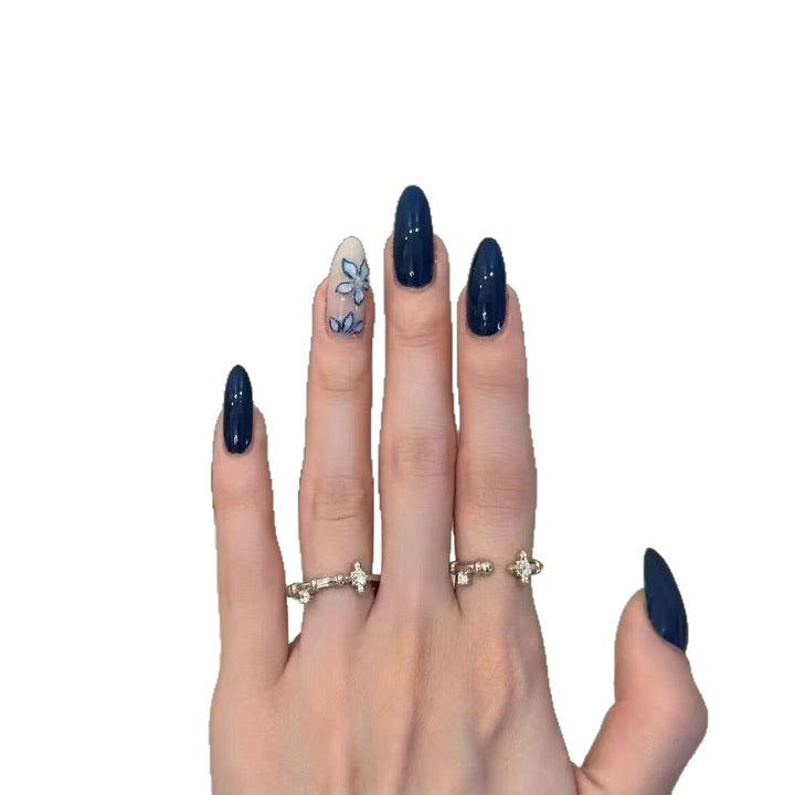 Elegant Floral Design Press-On Nail Art Set Stornfield
