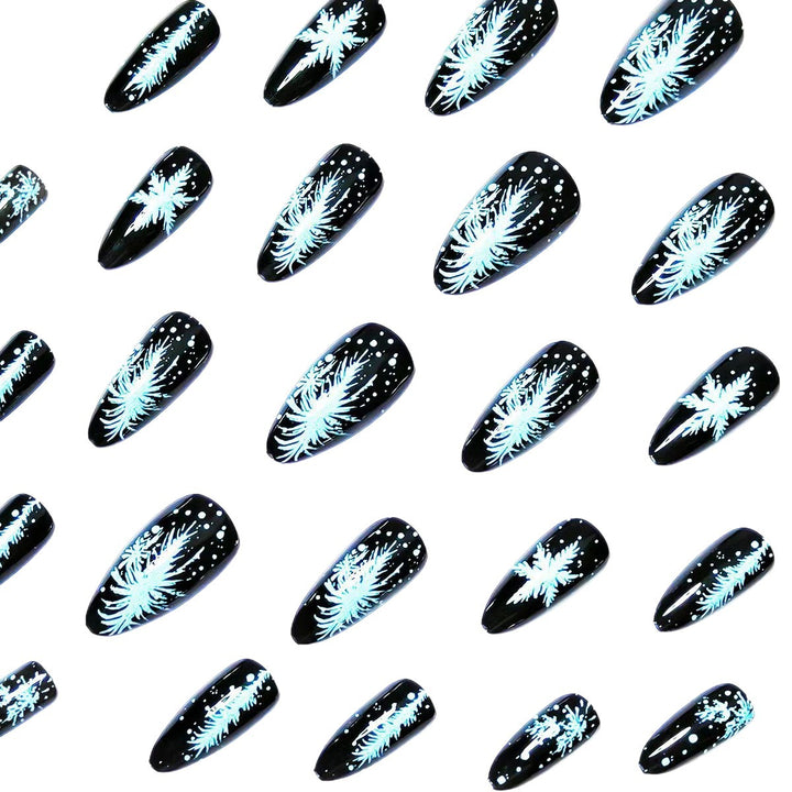 Elegant Artificial Nails with Snowflake Design Stornfield