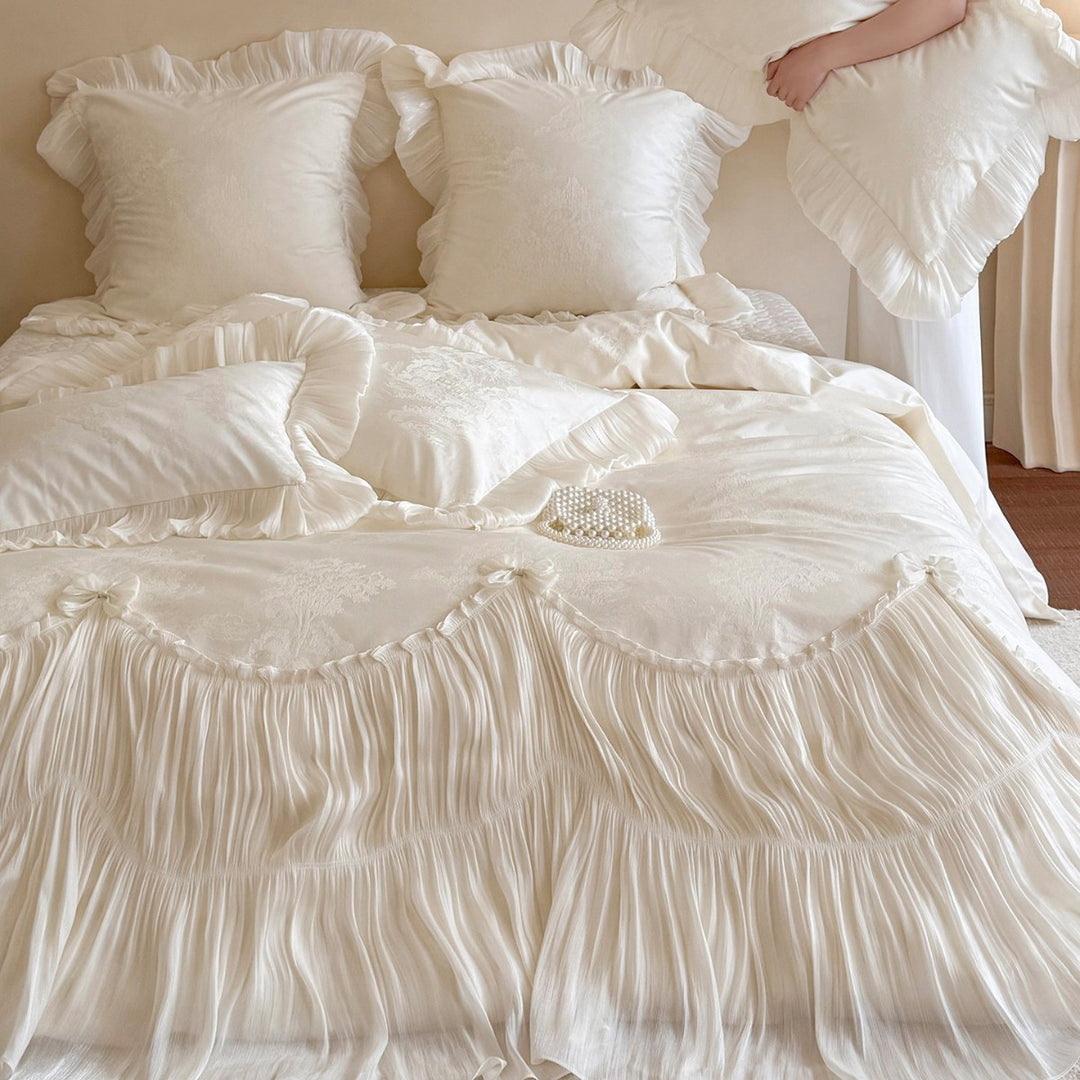 Luxe Pleated Voile & Jacquard Ruffled Duvet Ensemble with Frilled Euro Shams