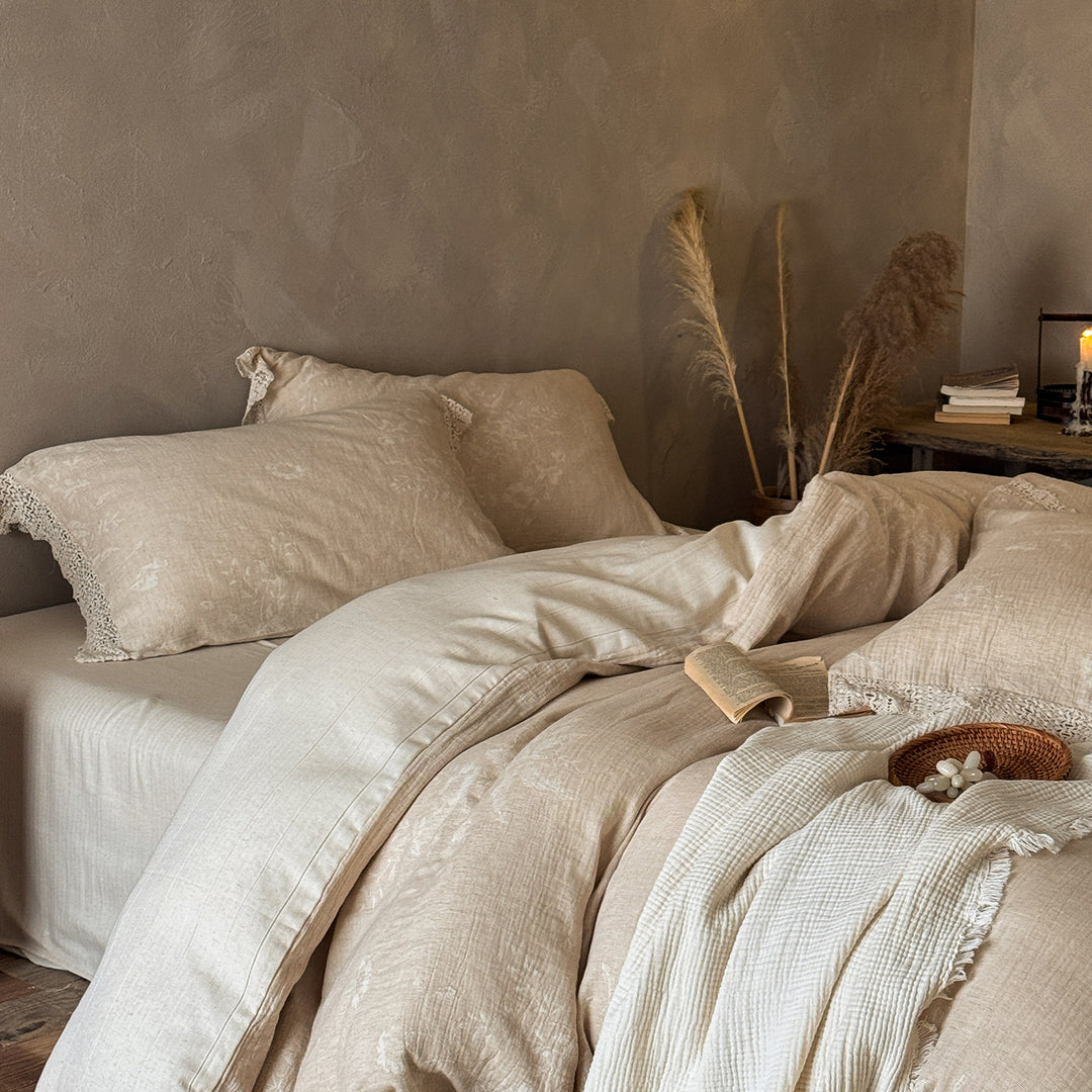 Reversible Cotton-Linen Duvet Cover Set with Crochet Lace Hem