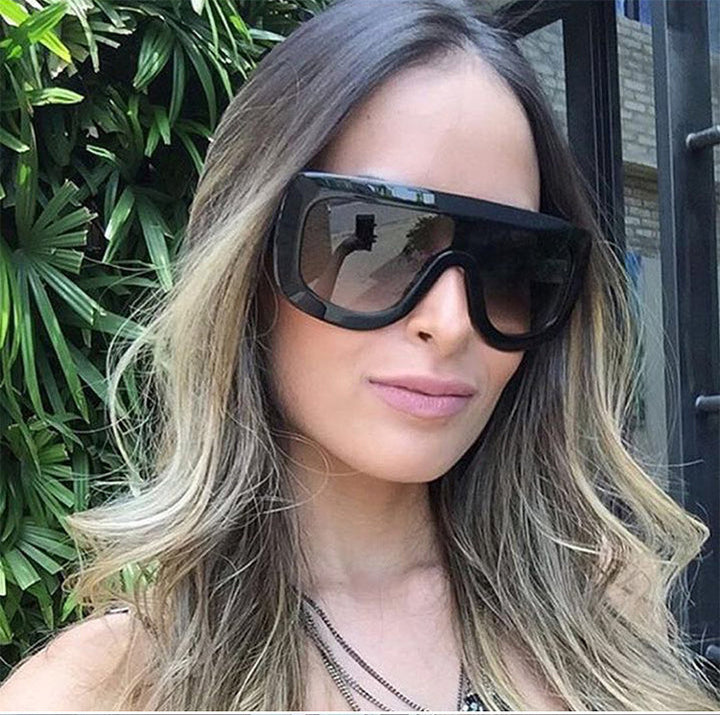 Women's sporty oversized sunglasses with futuristic design Stornfield