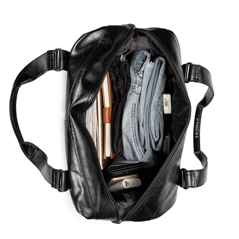Luxurious Travel Bag Made of High-Quality Leather Stornfield