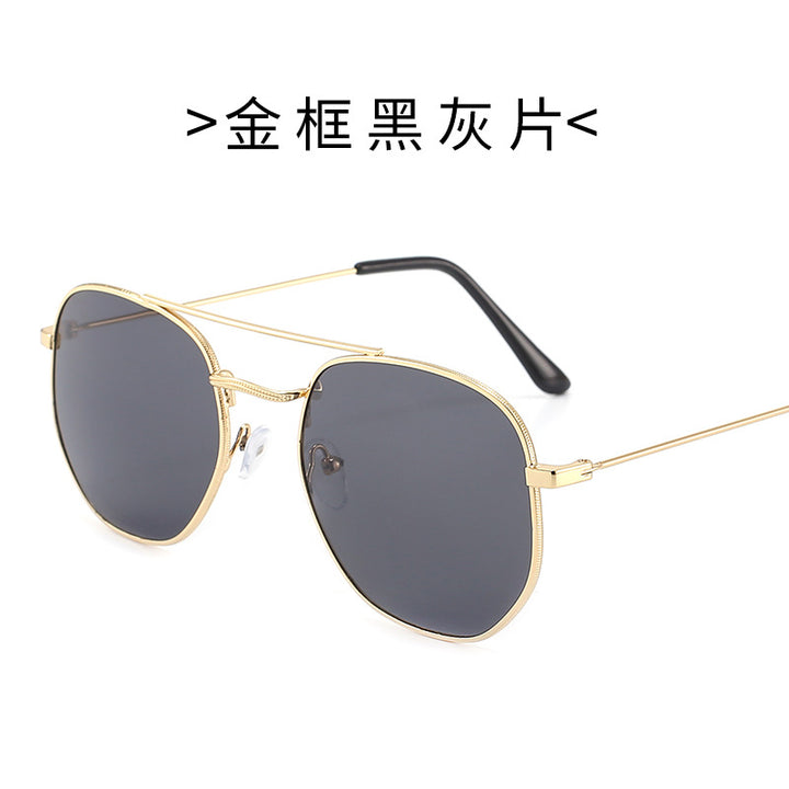 Ladies sunglasses with oval frame and protective gradient lens Stornfield