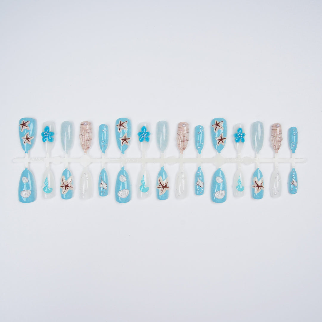 Artistic nail set with maritime design Stornfield