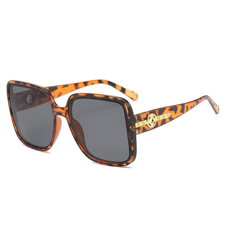 Women's fashionable square sunglasses with luxurious details Stornfield